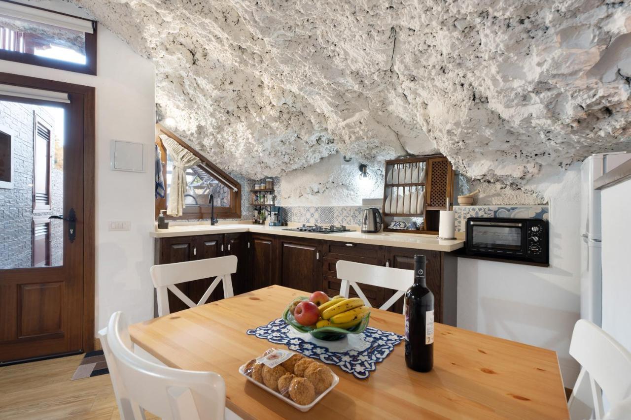 Cueva El Desvelo Apartment Tijarafe Luaran gambar